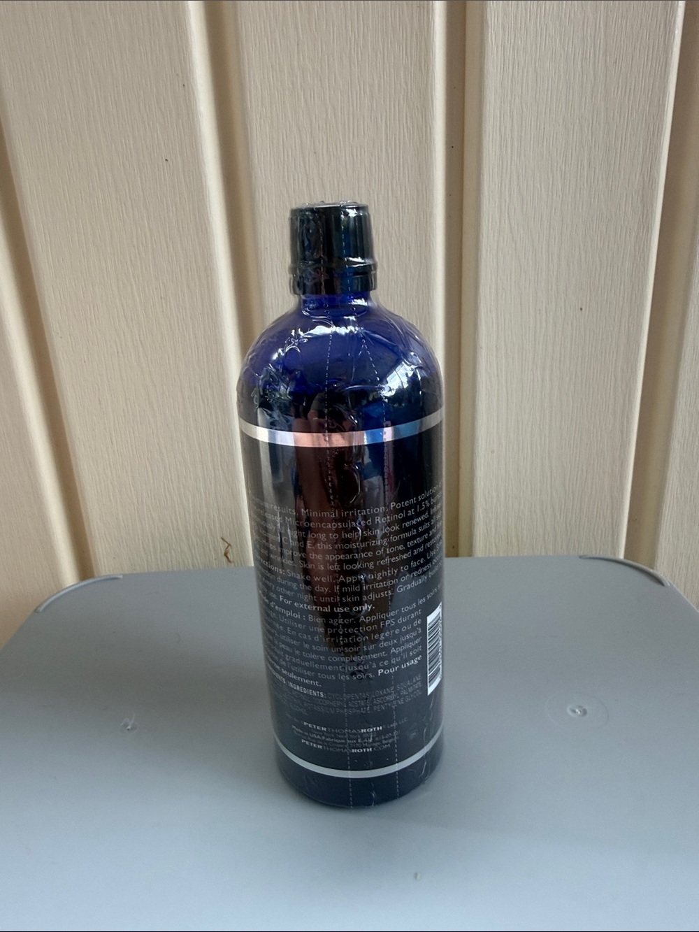 Peter Thomas Roth Retinol Fusion PM Night Serum - Blue Bottle - Picture 2 of 2